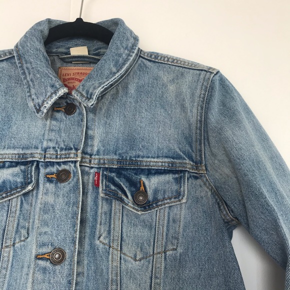 LEVIS DENIM JACKET | LIKE NEW - Picture 3 of 6